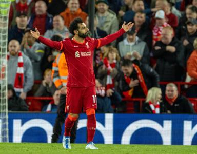 محمد صلاح يؤكد بقاءه في صفوف ليفربول الموسم المقبل