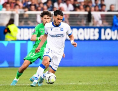 المغربي الساخي يقود أوكسير للصعود لليغ1 في مباراة السد أمام سانت اتيان