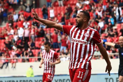 ايلشي الإسباني على خط العرابي وأولمبياكوس يصد الباب