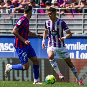 الصحافة الإسبانية تكشف الجانب المخيف في يميق!