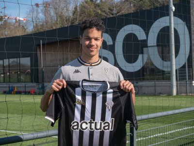 امين سلامة عنقود جديد بهذا الفريق الفرنسي