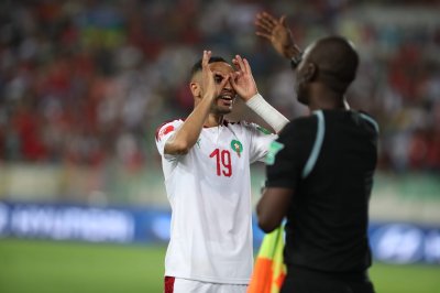 صيحات إستهجان على فجر والنصيري