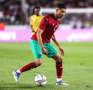 أشرف حكيمي: بعيد عن مستواه