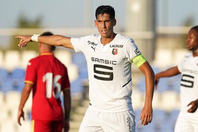 نايف أكرد..  كفاح قنيطري من أكاديمية محمد السادس ل  البريمليغ 