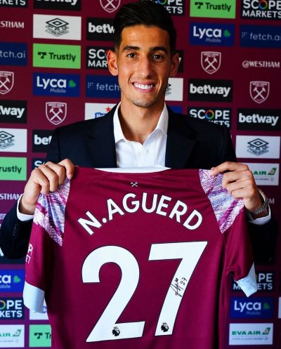 لماذا أصر مدرب ويست هام على التعاقد مع أكرد؟