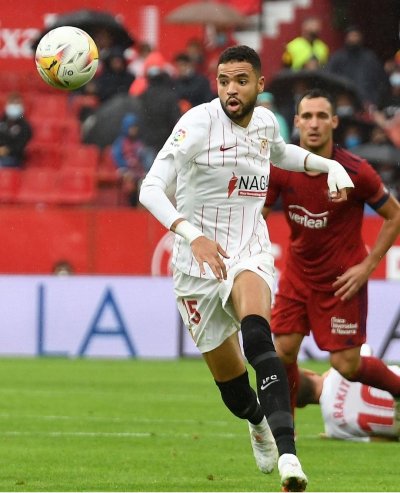 إشبيلية الذي رفض 40 مليون أورو من أجل النصيري.. يريد 25 فقط!