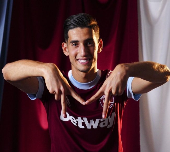 ديفيد مويس تأثر بحديثه لأݣرد