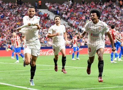 ويست هام ينتظر 6 تعاقدات ليس من ضمنها النصيري