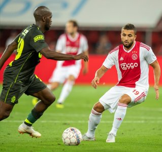 6 أسود في  الإيريديفيزي  مستقبلهم غامض!