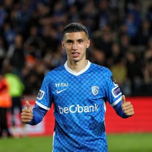 المدير الكروي في جينك يتغزل في الخنوس