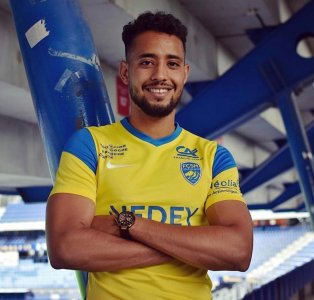 أݣوزول الى سوشو لثلاث سنوات