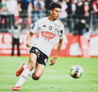 اوناحي يرفع قيمة العروض