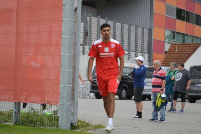 أيمن برقوق غير القميص .. فهل ينجح تنافسيا ؟