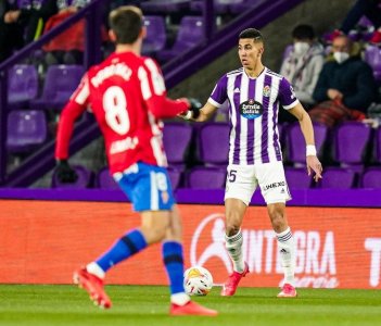 ناد فرنسي يدخل على خط المغربي يميق