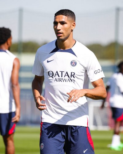 حكيمي إلى اليابان لتحضير موسمه الجديد