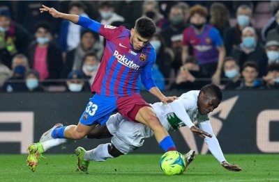 ثلاثة أسود ببرشلونة خاضوا أول ودية