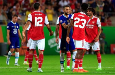 ارسنال يقسو على زياش