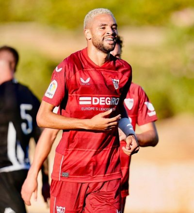 سقوط شنيع لأوناحي أمام النصيري وبونو