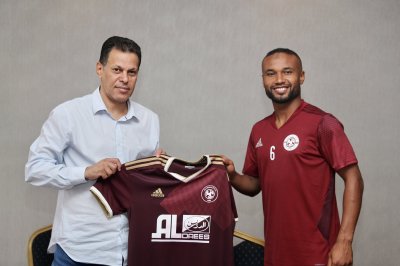 رسميا العرجون يوقع للفيصلي السعودي