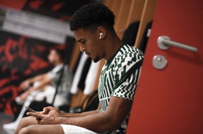 سطانيسلاف : ريان ماي سيحضر لقاء الغد وسامي بخير