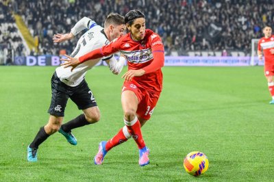 فيورنتينا اقفل باب مغادرة يوسف مالح