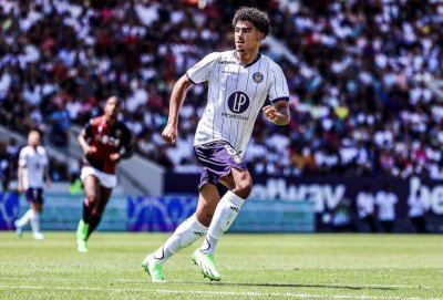 زكرياء أبو خلال.. اللاعب الوحيد الذي فعلها