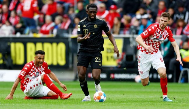 إشبيلية يضمّ الفرنسي نيانزو من بايرن ميونيخ