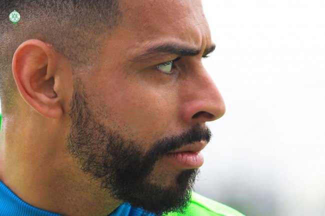 بنحليب يقترب من الوداد