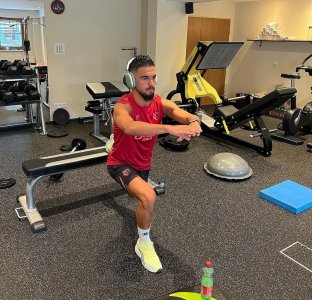 لوزا لا زال يشتغل انفراديا