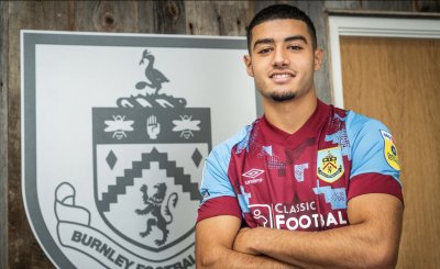 مغربي جديد ينضم لبورنلي الانجليزي