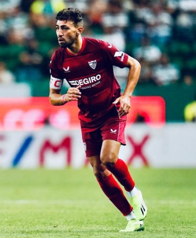 الفحص الطبي ينتظر الحدادي للتوقيع مع خيطافي