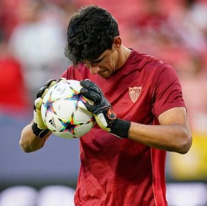 دموع بونو وفرحة  زامورا  التي لم تدم طويلا