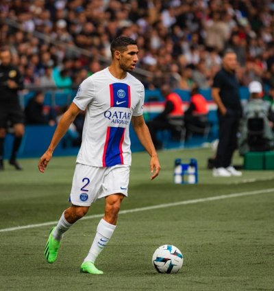 الصحافة الفرنسية تحرج حكيمي