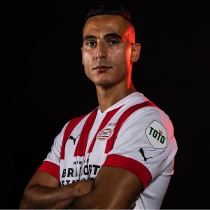 أنور الغازي انتظر دورك لو تكرمت!