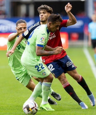 الزلزولي ممنوع من مواجهة برشلونة