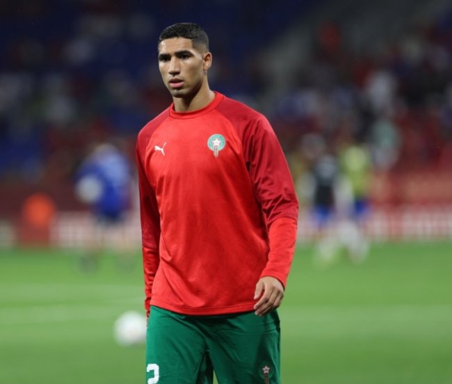 أشرف حكيمي:  تألق كالعادة