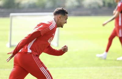 من احرق سيارة احتارين بعد زواجه؟