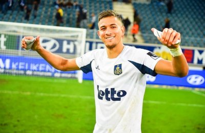 قندوس وضع بصمته امام منديل وكيين