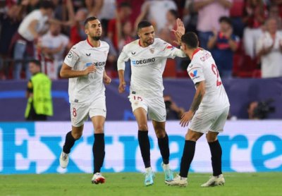 بونو لا حول ولا قوة له مع دفاع اندلسي مهترئ والنصيري سجل هدف الشرف