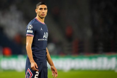 هيرڤي رونار يدافع عن حكيمي