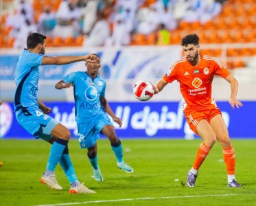 أزارو يتفوق على بنشرقي