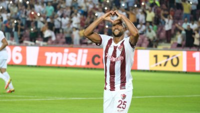 هاتاي مع الكعبي ينتفضان على حساب بشيكطاش