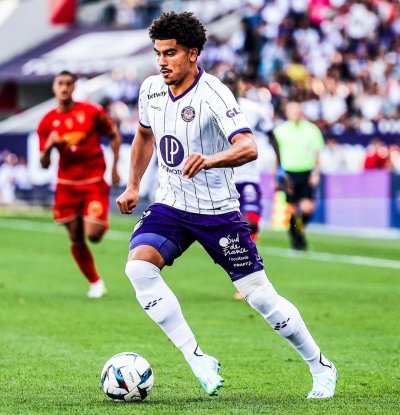 أبو خلال يؤجل التفكير في العروض لما بعد المونديال