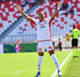 اشديرة يثير القلق في باري بسبب المونديال