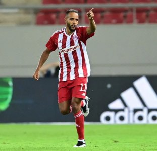 تمريرة جديدة للعرابي