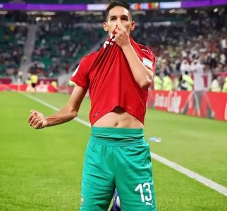 بانون وهازار في الهم سواء