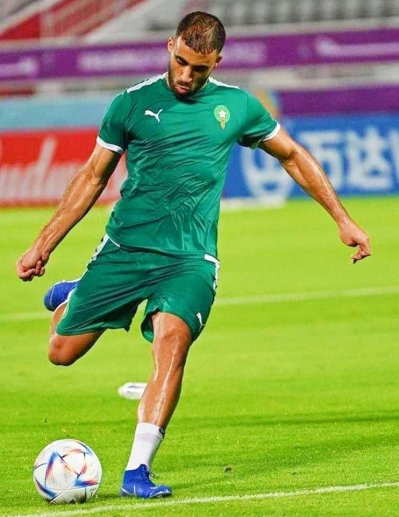 حمد الله يبلل قميص التداريب بحثا عن إقناع المغاربة