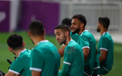 فحوصات ومراقبة طبية يومية للاعبي الفريق الوطني