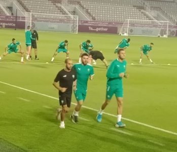 تداريب إنفرادية للشاعر وأملاح