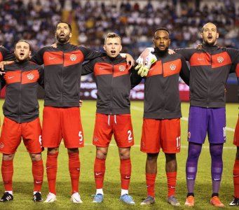 نجمان جديدان من كندا في ورطة